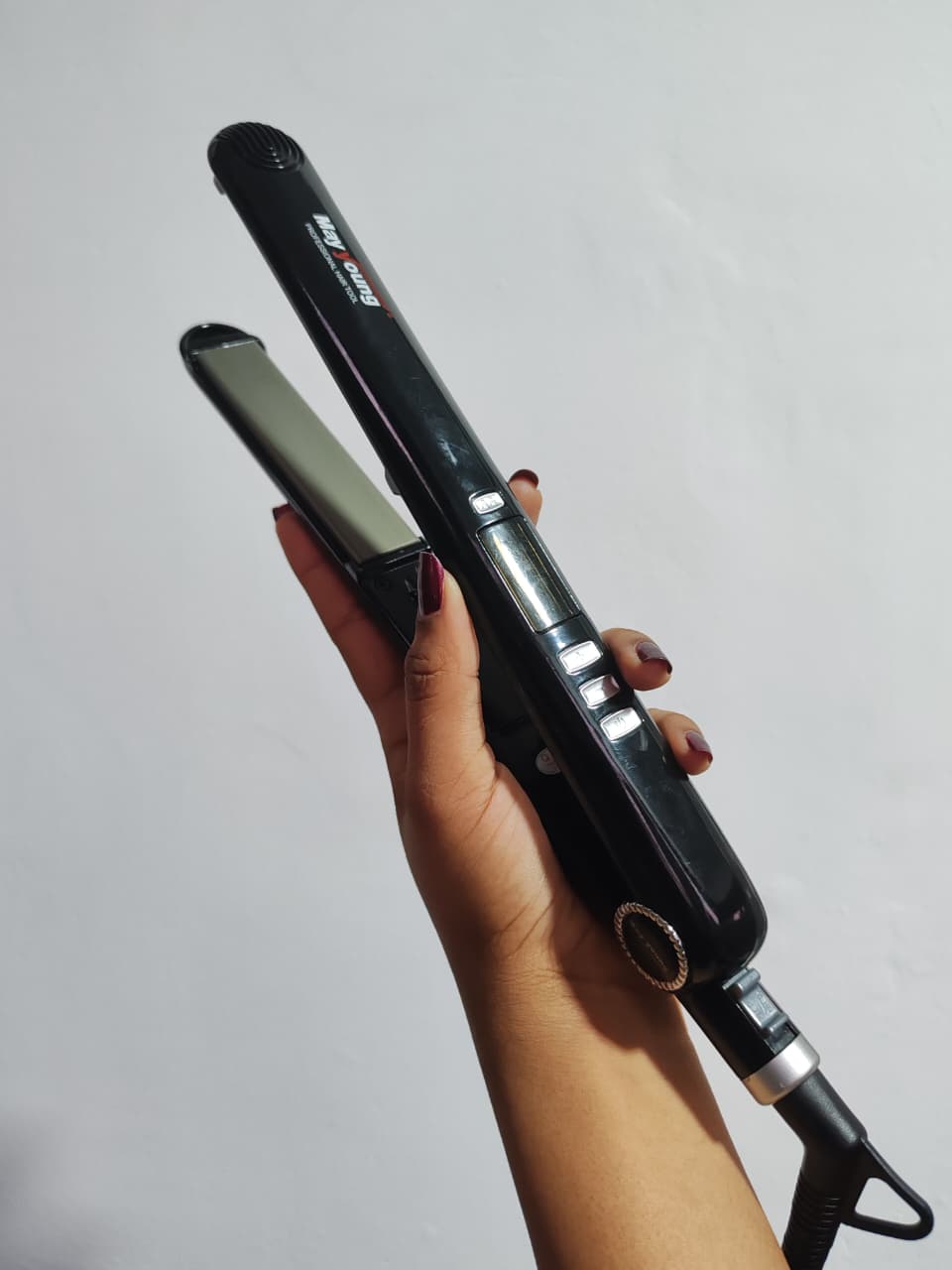 MAY YOUNG M531 Titanium Plate Hair Straightner iron 450F